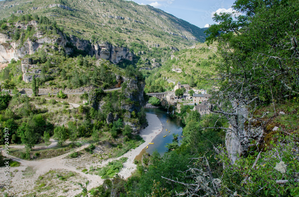 Hiking, Saint-Chély-du-Tarn village, Sainte-Énimie, Lozère,  Occitanie, France