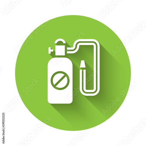White Pressure sprayer for extermination of insects icon isolated with long shadow. Pest control service. Disinfectant sprayer. Green circle button. Vector.