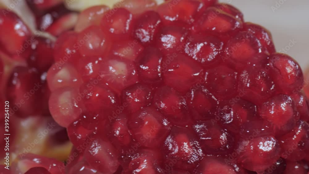 pomegranate seeds fruit macro 4k pomegranate seeds fruit macro 4k