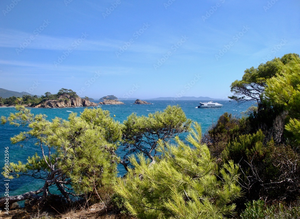 Naklejka premium landscape with boats and turquoise sea