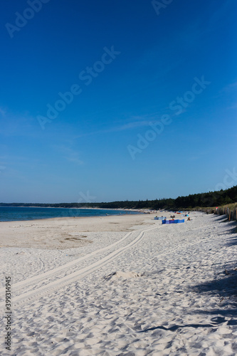 polskie morze piasek kolobrzeg