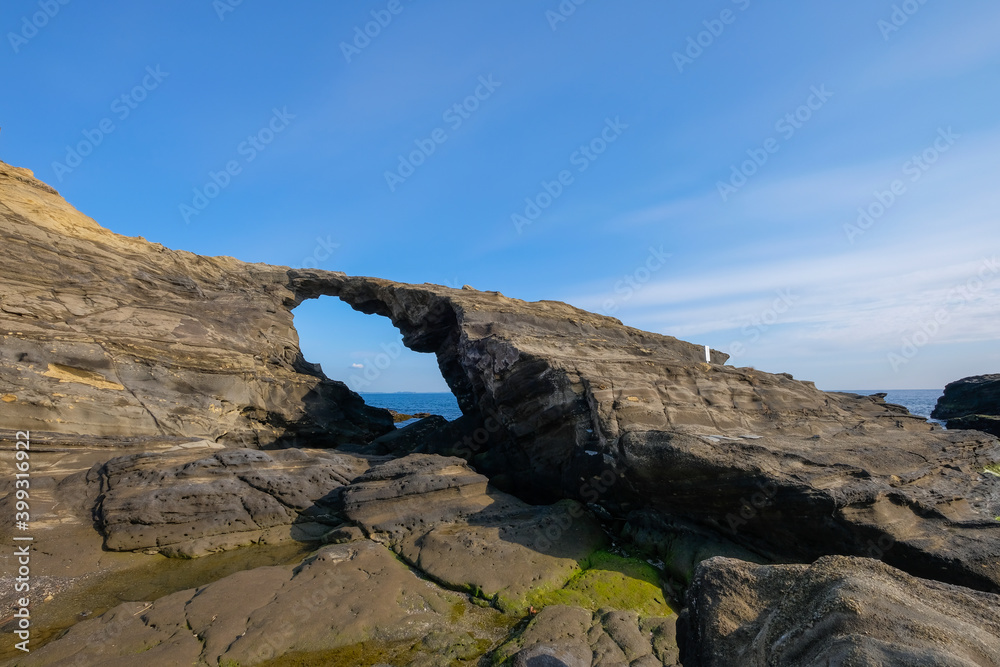 Obraz premium 神奈川県城ヶ島馬の背洞門