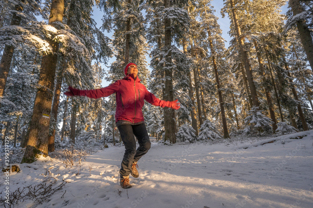 winter landscape, sunset sky, having fun outside, jumping people, woman face, awe, background, beautiful, cold, cold weather, dawn, dawn sky, dusk, environment, evening background, evening walk, fairy