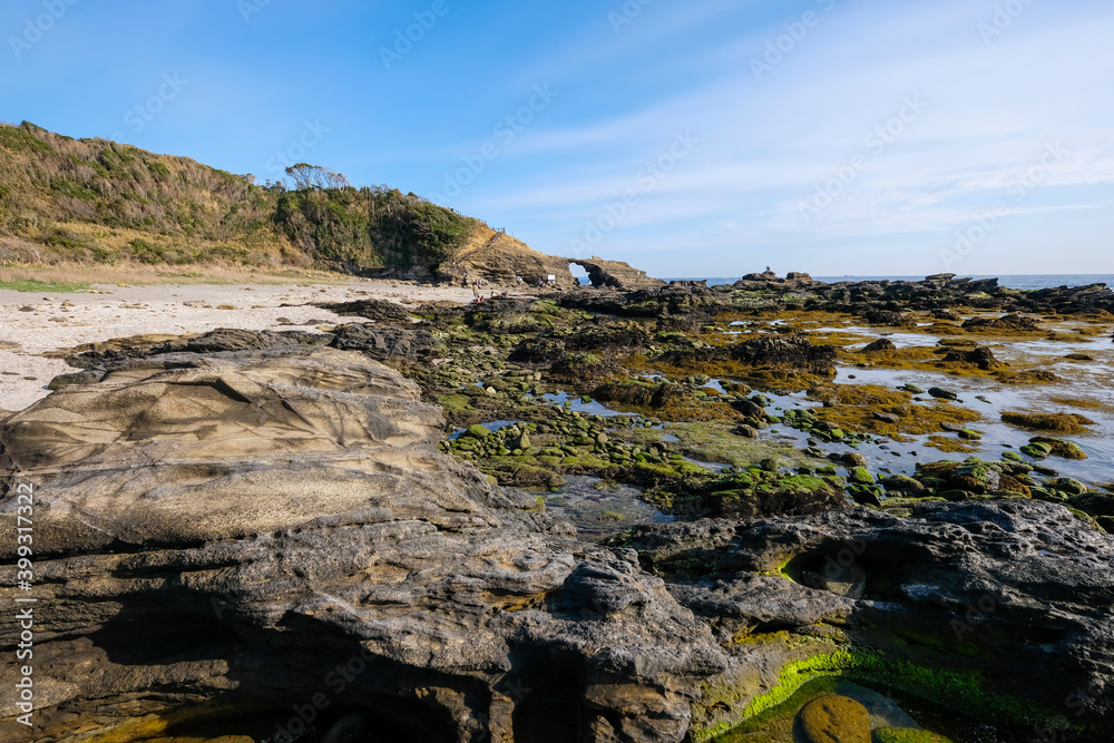 Fototapeta premium 神奈川県城ヶ島の岩場