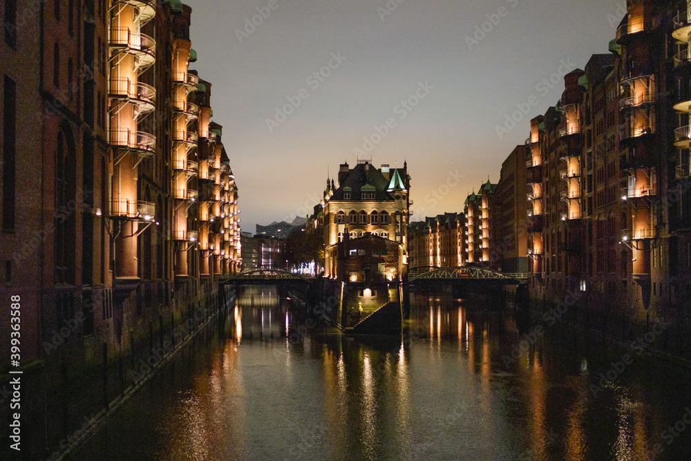 Speicherstadt bei Nacht