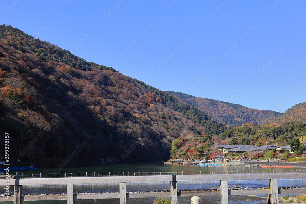 渡月橋　嵐山　京都　日本