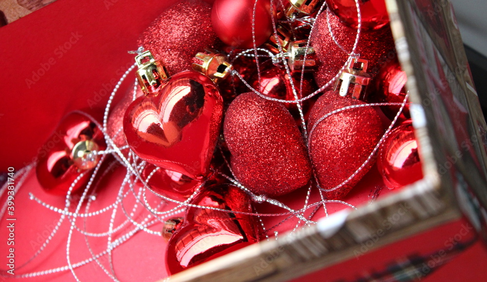 Naklejka premium Palle di Natale, festa e amore in famiglia