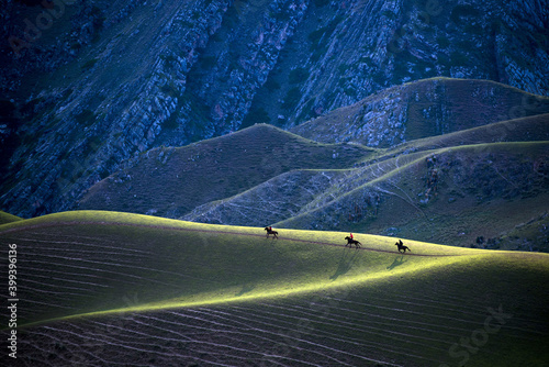 Xinjiang ili kara grassland topped the human body photo