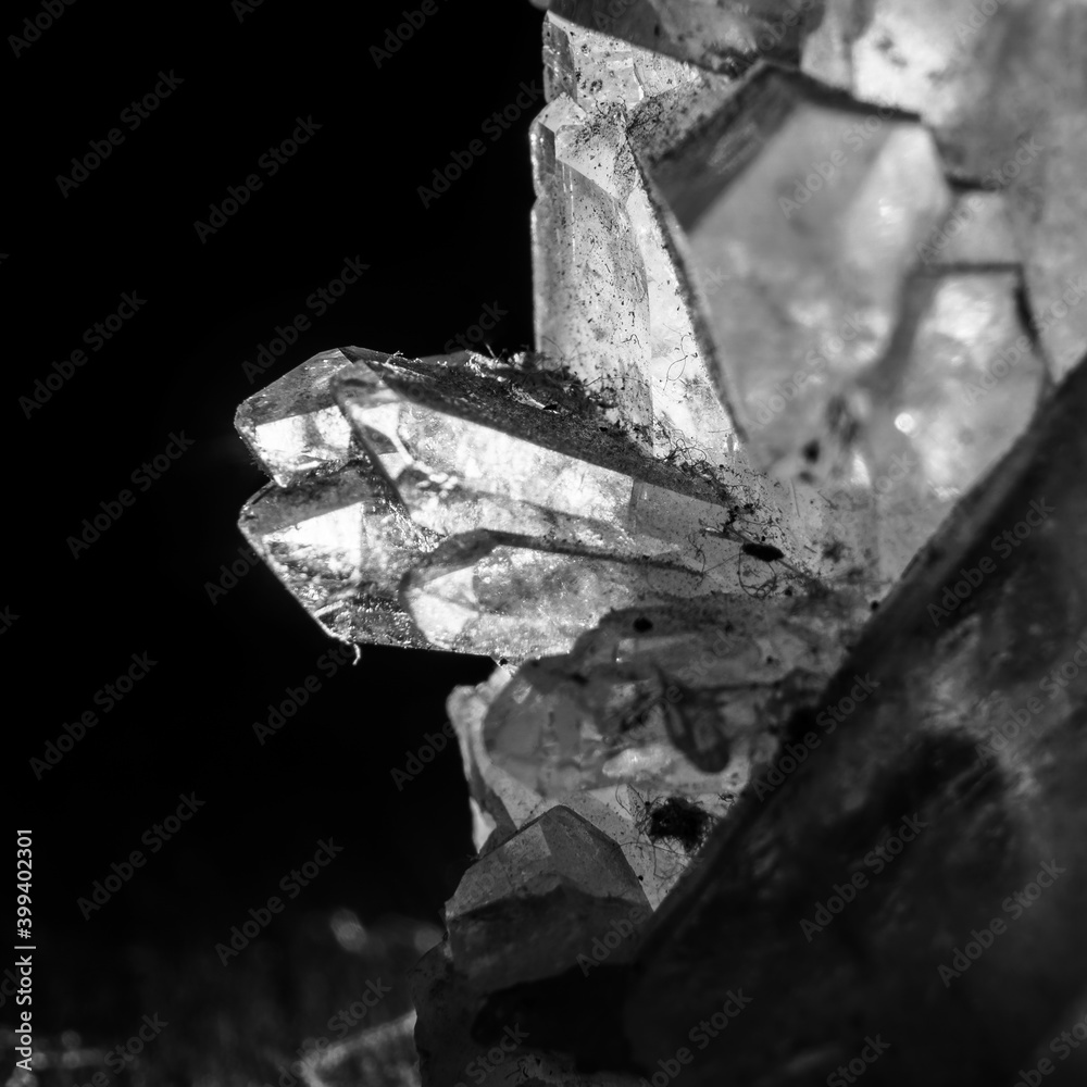 Naklejka premium detail of transparent rock crystal illuminated from behind