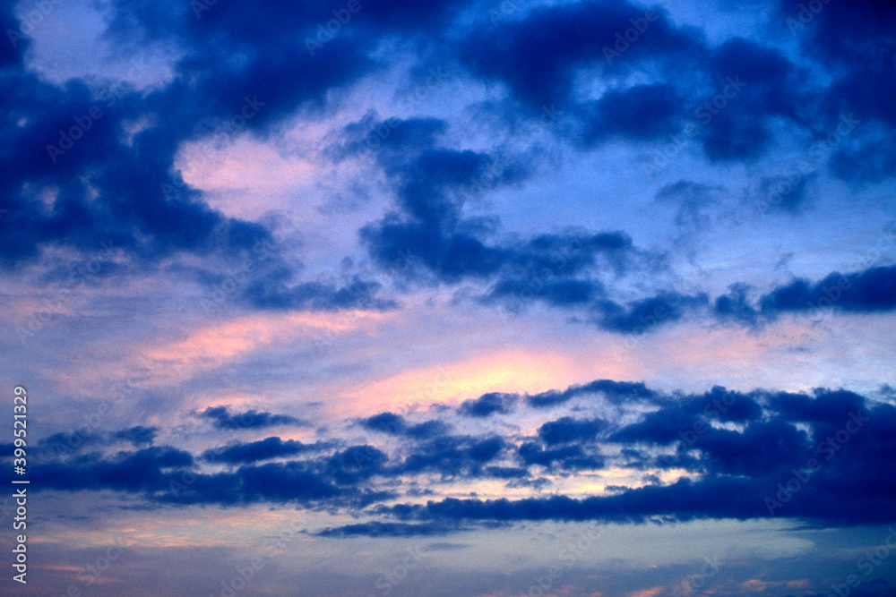 Fototapeta premium CYPRUS LARNAKA CLOUDES SUNSET