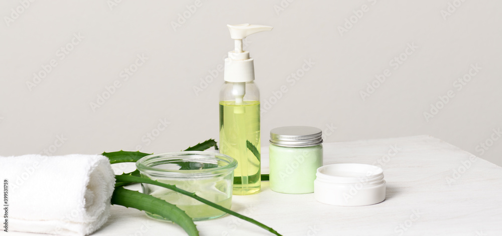 Skin care products with aloe vera - obrazy, fototapety, plakaty 