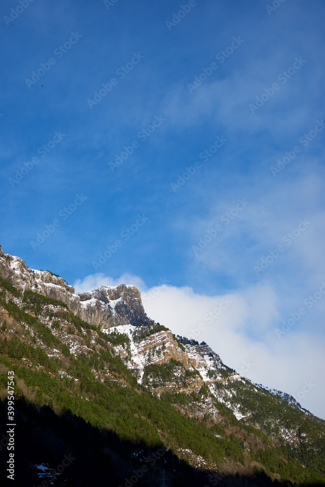 Naklejka premium Winter in the Pyrenees