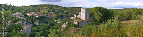 Esparron-de-Verdon, Blick auf das Schloss und das Dorf, Panorama