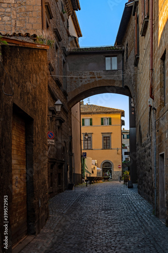 Stra  e in der Altstadt von Orvieto in Umbrien  Italien 