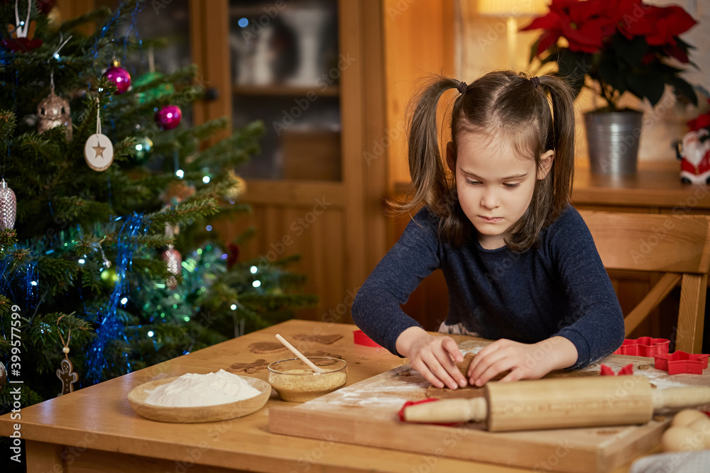 cute girl makes and decorates christmas gingerbreads cute girl makes and decorates christmas gingerbreads