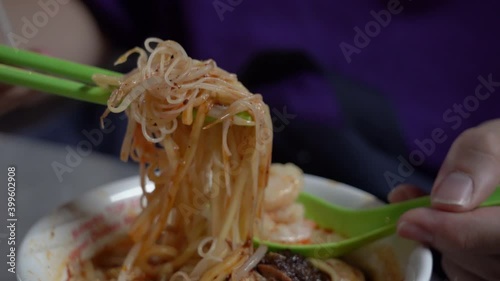Asia Chinese Prawn Soup Noodle Curry Mee Street Food photo