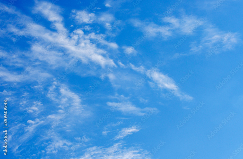 Fototapeta premium White clouds in blue sky