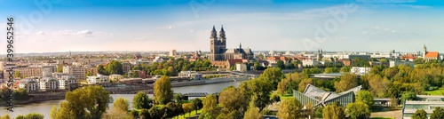 Panorama über Magdeburgs Dächern