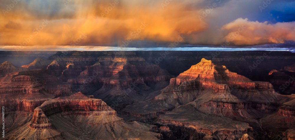 Colorful Sunset on the Grand Canyon, Grand Canyon National Park, Arizona