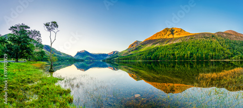 Obraz na plátne Morning panorama of Buttermere lake in the Lake District. England