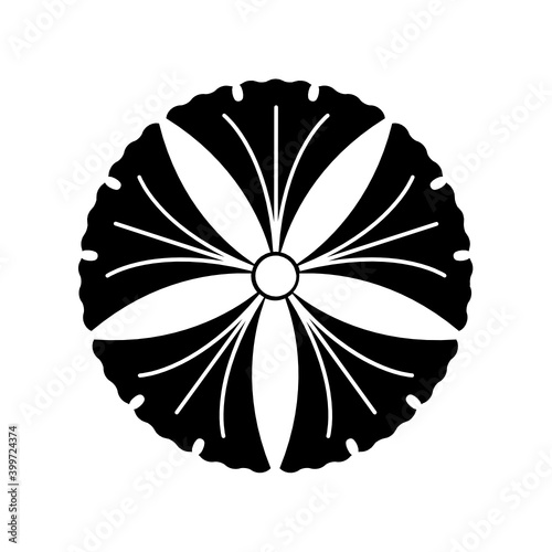 銀杏紋・五つ銀杏（いつついちょう）