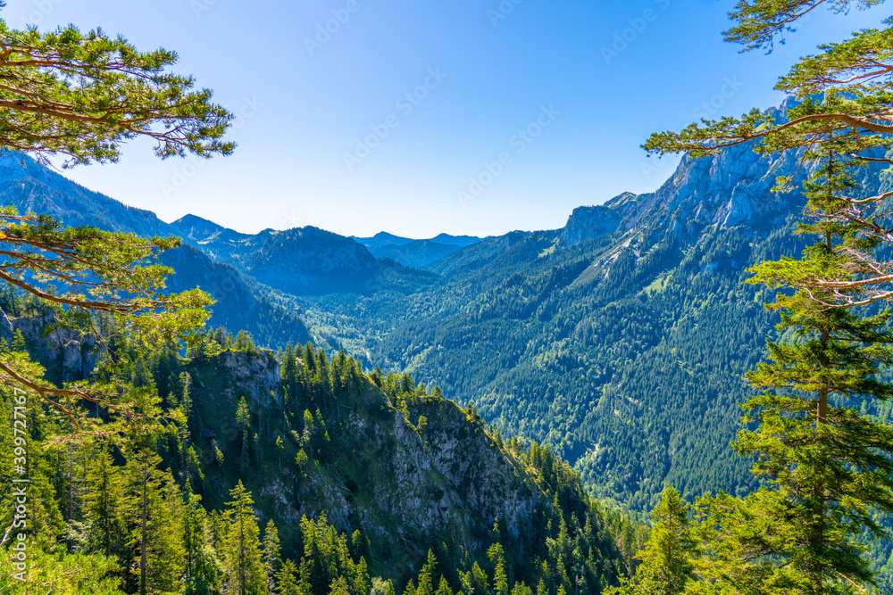 Obraz premium Beautiful landscape panorama with a view of Säuling mountain. South Bavaria. Germany