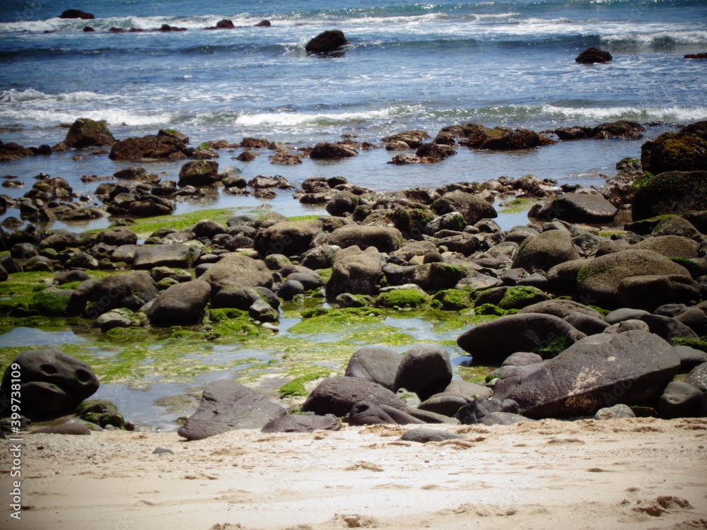 Obraz premium rocks on the beach