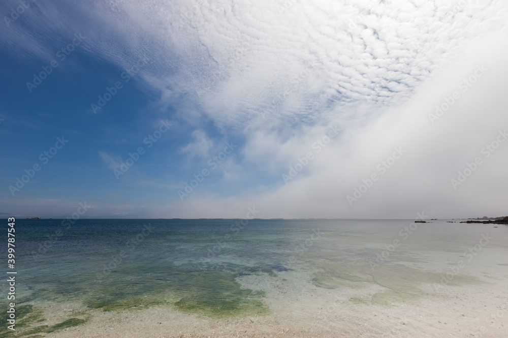 Paisaje marino con niebla Paisaje marino con niebla