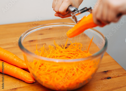 carrot and knife