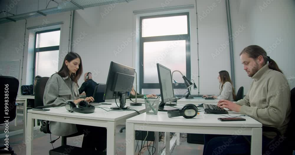 MS DS Office workers using computers MS DS Office workers using computers