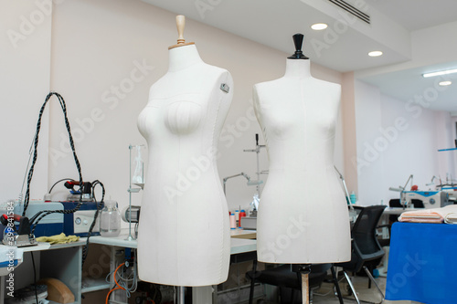 Sartorial mannequin in atelier interior © Retan