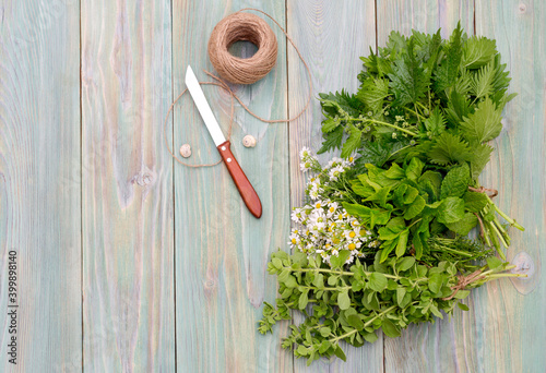 Cuadro en lienzo Aromatic, homeopathic herbs close-up