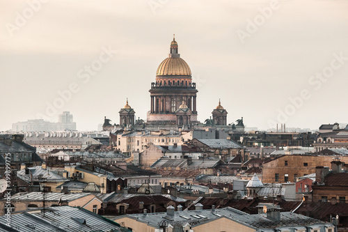 Golden dome of Saint Isaac's cathedral © Дэн Едрышов