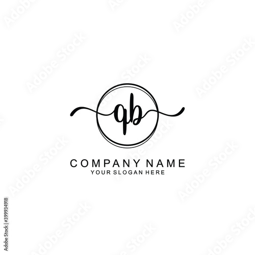 Initial Q Handwriting, Wedding Monogram Logo Design, Modern Minimalistic and Floral templates for Invitation cards	
