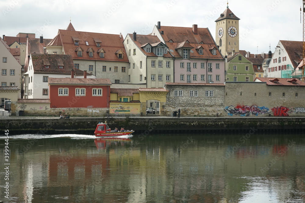 Obraz premium Blick zur Altstadt in Regensburg