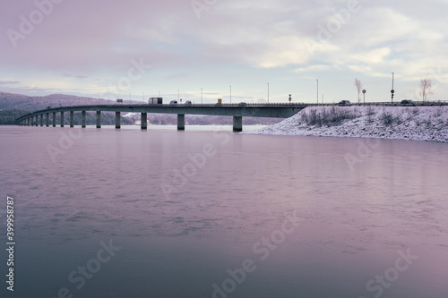 bridge over the lake © Øyvind