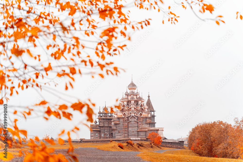 Φωτογραφία Historic site of wooden churches of Kizhi Island, Republic of Karelia, Russia