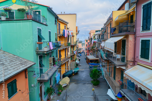 Cinque Terre, Italy © neirfy