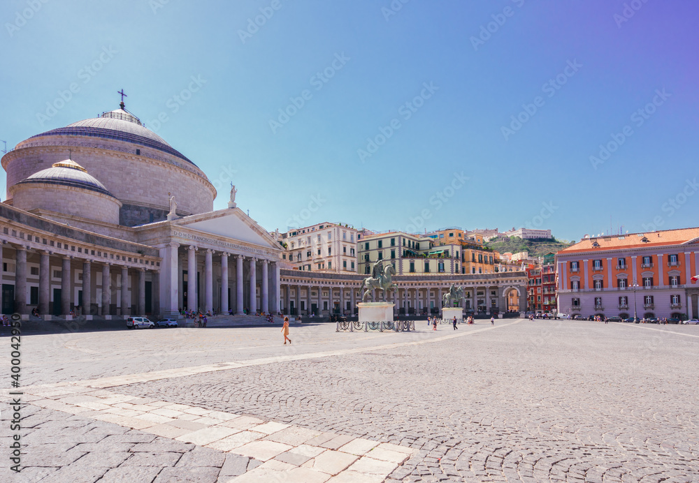 Fotografie Piazza del Plebiscito, Naples Italy