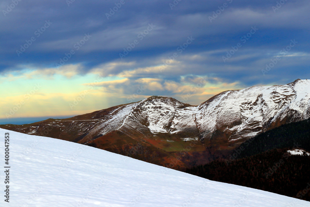 Station de ski de Hautacam en Hautes Pyrénées et ses environs Station de ski de Hautacam en Hautes Pyrénées et ses environs