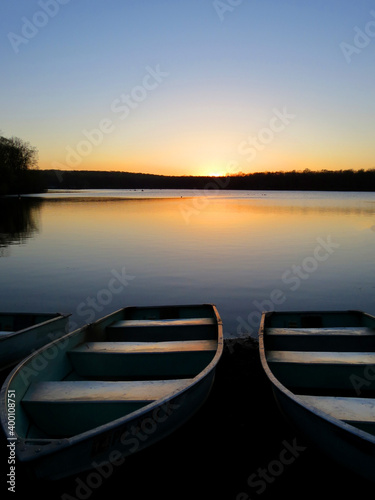 Fototapeta Naklejka Na Ścianę i Meble -  Sunset boats