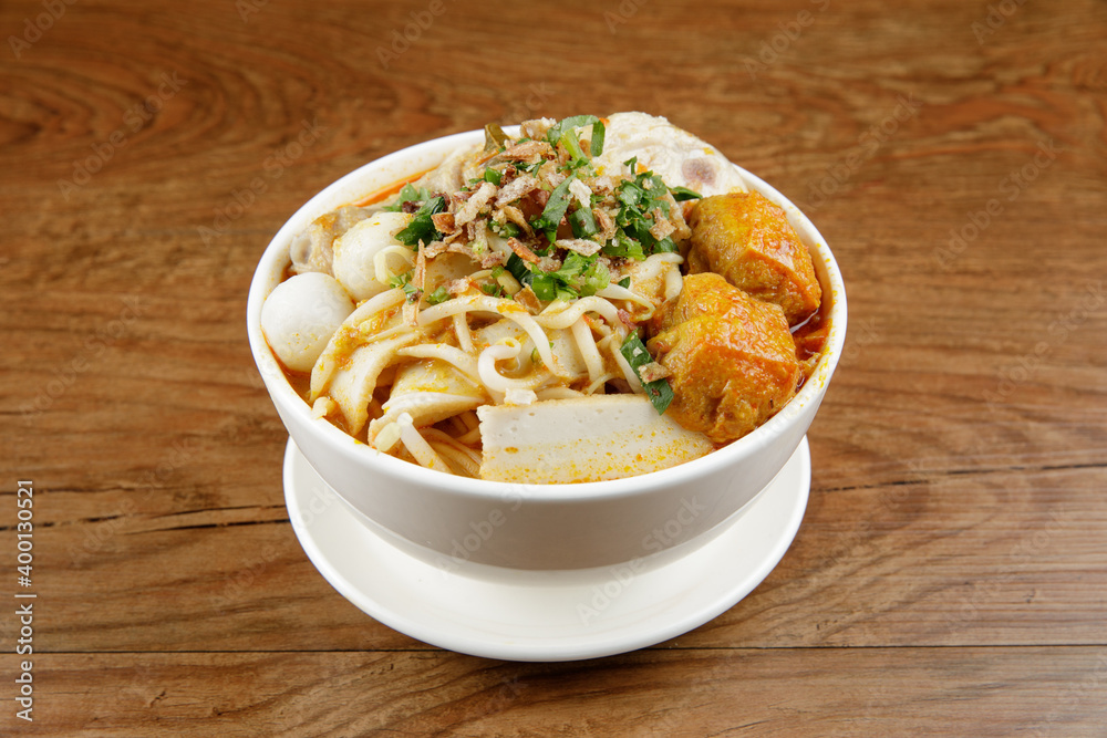 a bowl of curry noodle a bowl of curry noodle