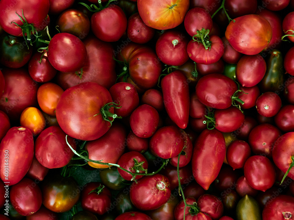 Background with ripe red tomatoes.. Background with ripe red tomatoes..