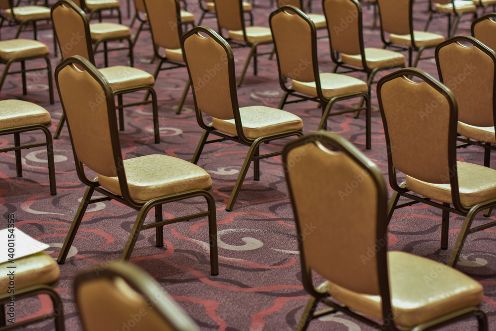 Obraz premium 並べられた椅子