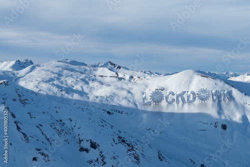 lockdown coronovirus closed ski slope during winter holidays. © Kolorowo.online