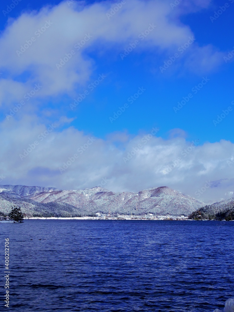 滋賀県長浜市余呉湖（冬）