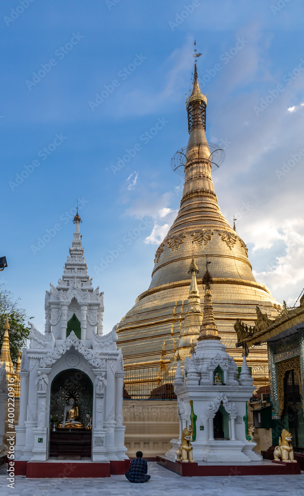 Pagode Botataung à Yangon, Myanmar Pagode Botataung à Yangon, Myanmar