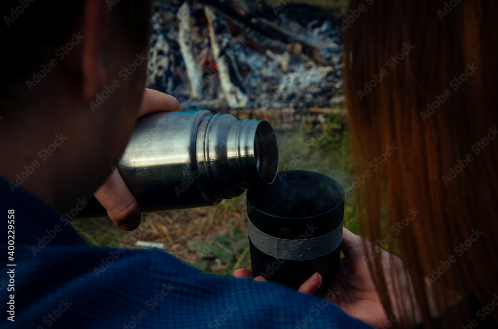 Naklejka premium summer, vacation, hobby, vacation, greenery, girl, man, woman, drinks, hot tea, tea, love, relationship, photo
