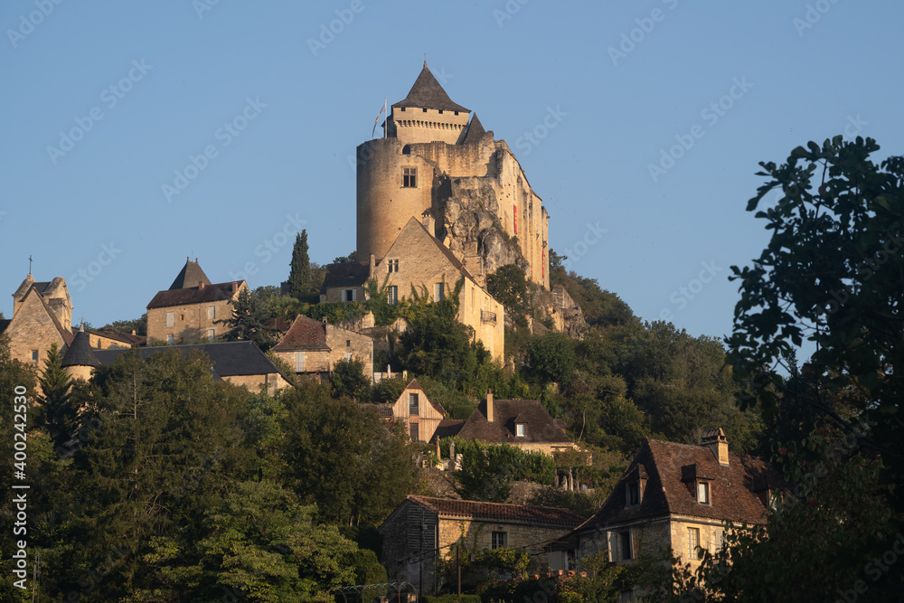 Village et château de Castelnaud-la-Chapelle en Dordogne
