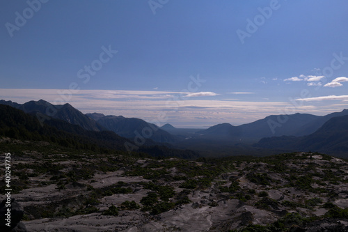 Valle de Volcan Michinmahuida en Parque Pumalin